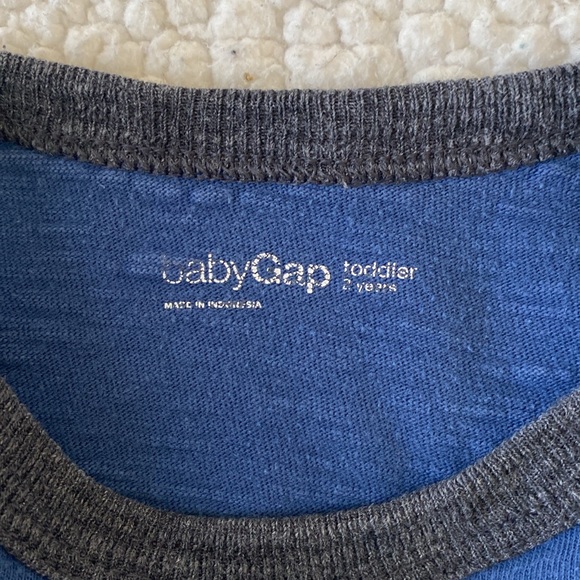 BabyGAP Toddler Boy Long Sleeve Dinosaur Tee - Picture 12 of 15